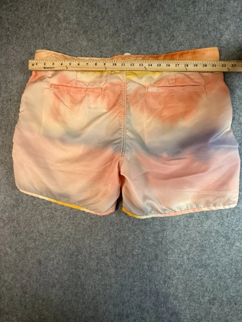 True Religion Men’s Tie Dye Board Shorts Swim Trunks Size 40